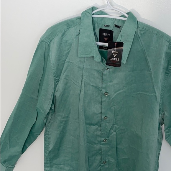 *SALE* Men’s GUESS dress shirt size large BNWT - Picture 3 of 3